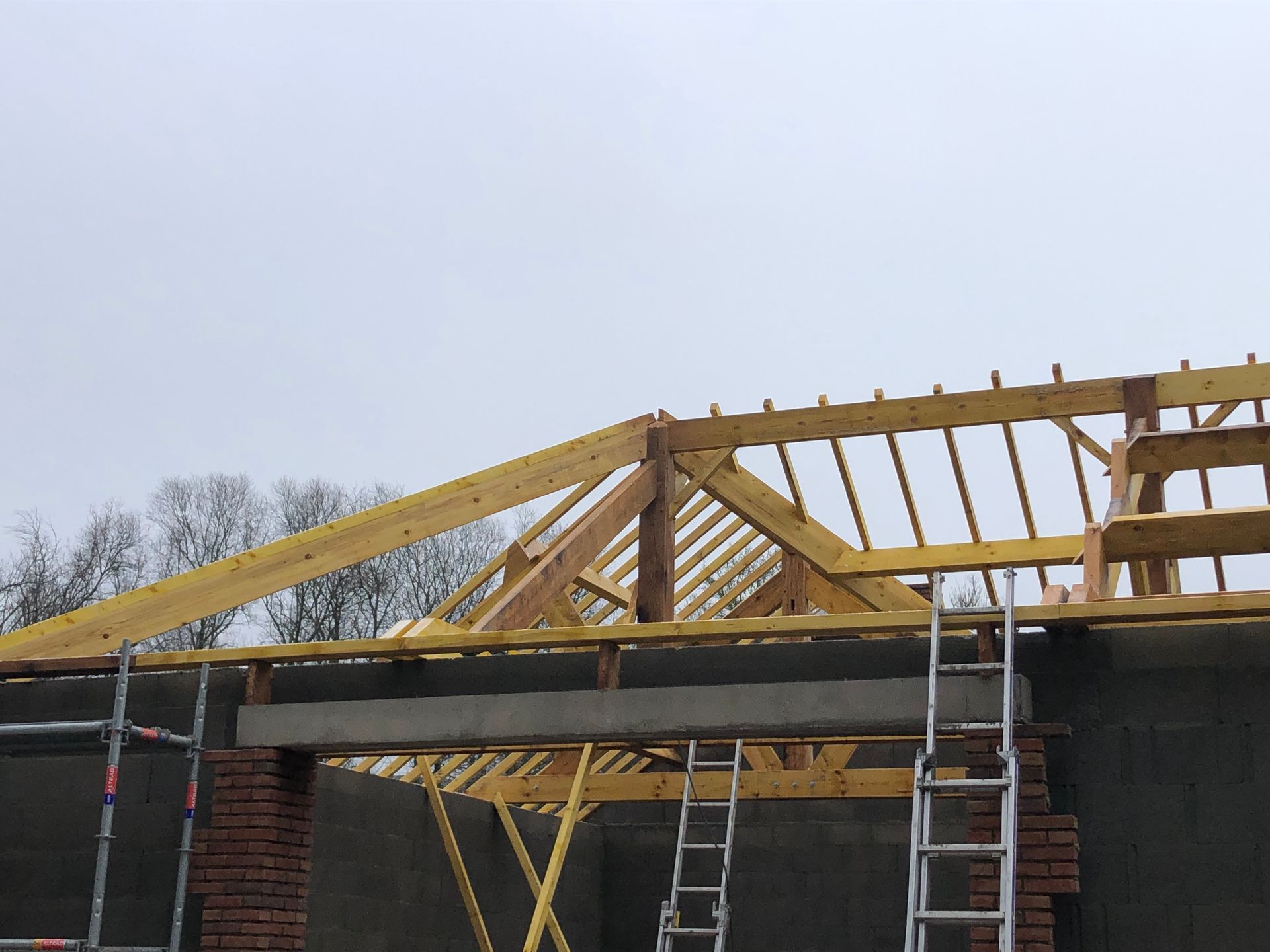 Une charpente en construction