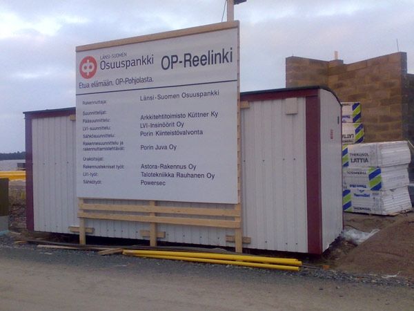 Avonaisia sähkökaappeja