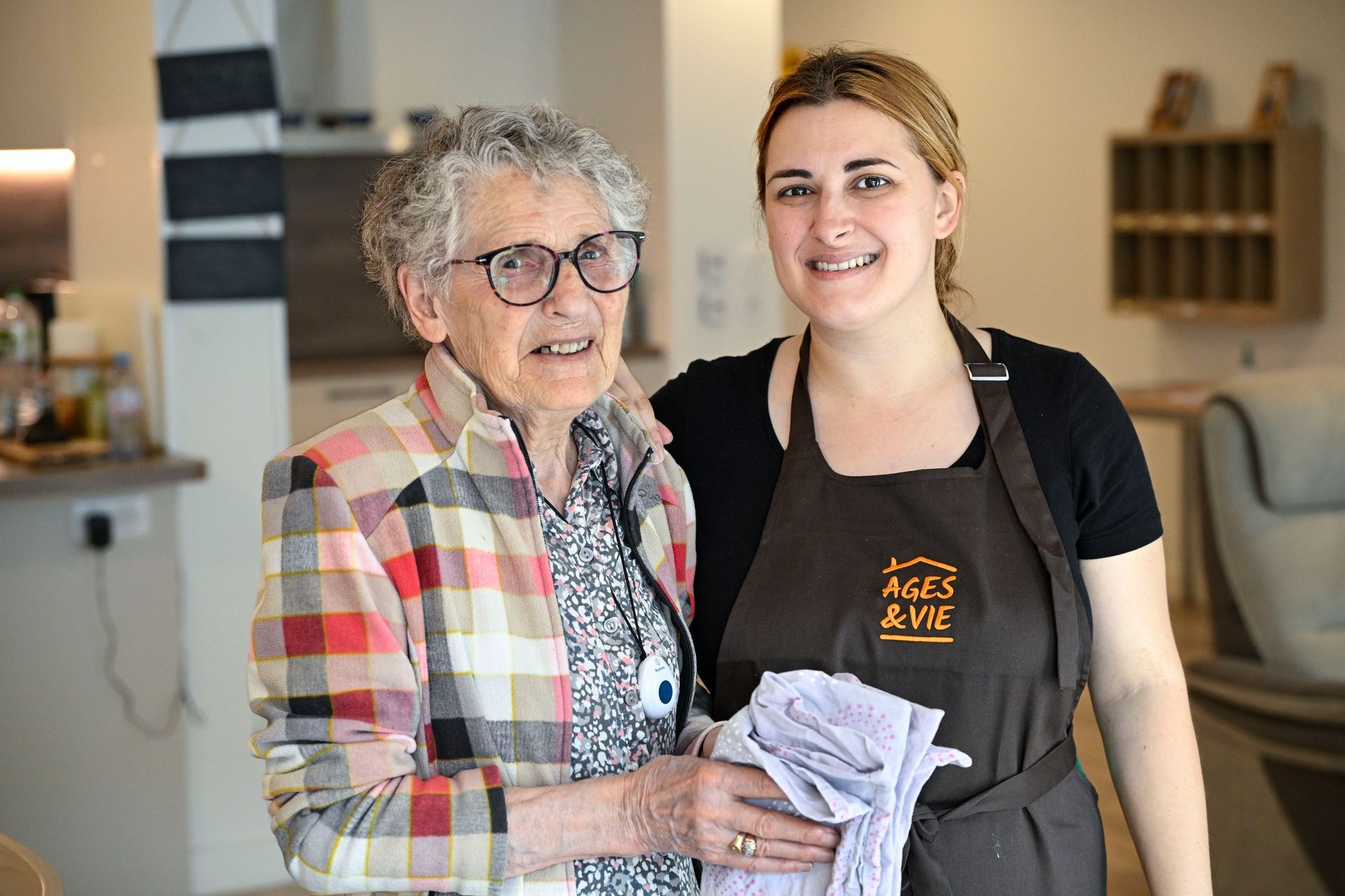 Photo accompagnant et résidente.