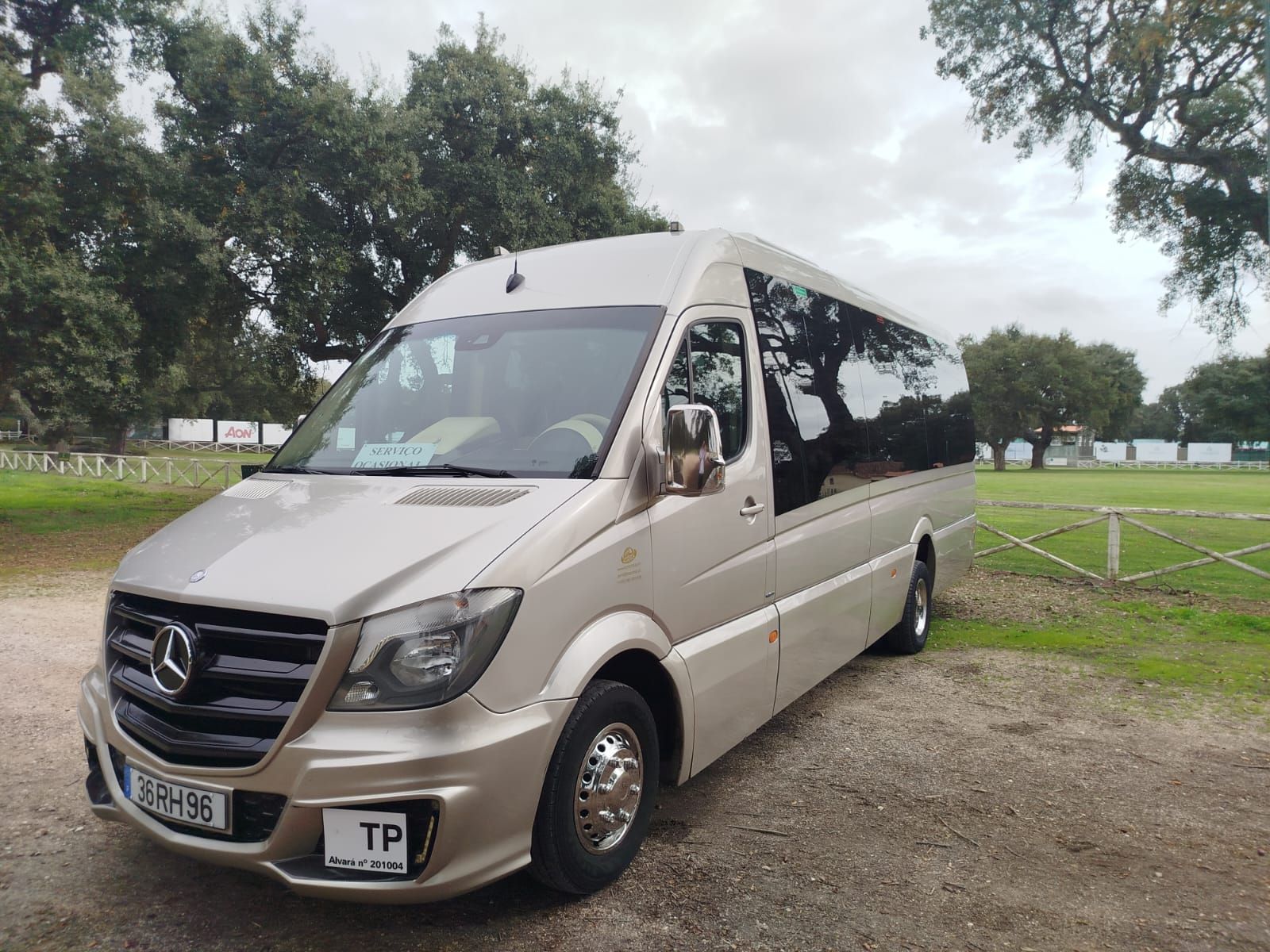 HUPSTOUR | Transporte de passageiros e aluguer de autocarros | Odivelas, Loures, Malveira, Mafra, Ericeira, Lisboa