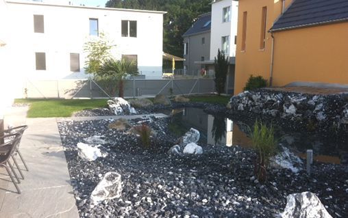 Steingarten mit Teich - Bleuler Gärten GmbH