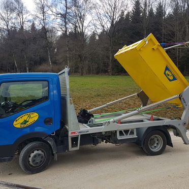 Baggerarbeiten Leitungsbau - Morgenthaler Gartenbau in Busswil b. Melchnauer Gartenbau in Busswil b. Melchnau