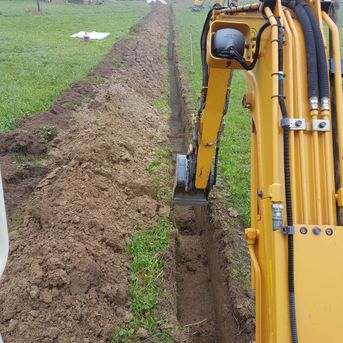 Baggerarbeiten Leitungsbau - Morgenthaler Gartenbau in Busswil b. Melchnau