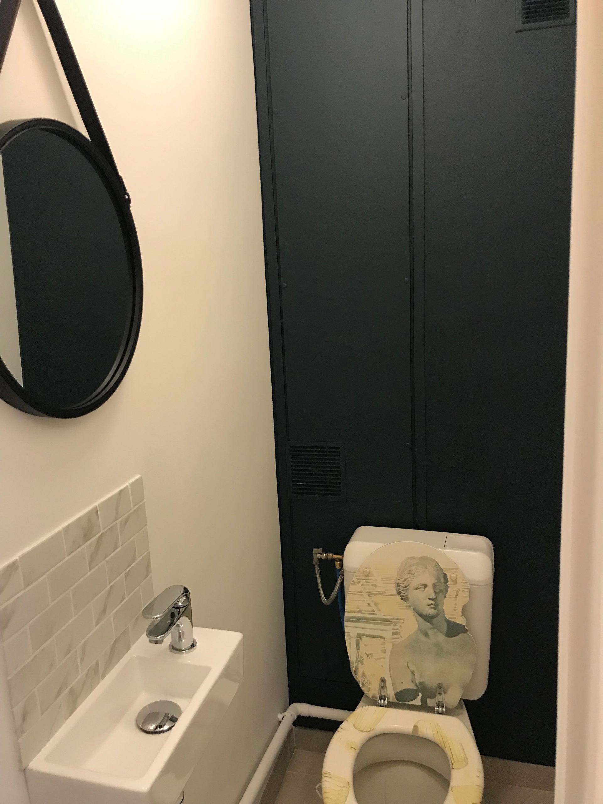WC avec lavabo