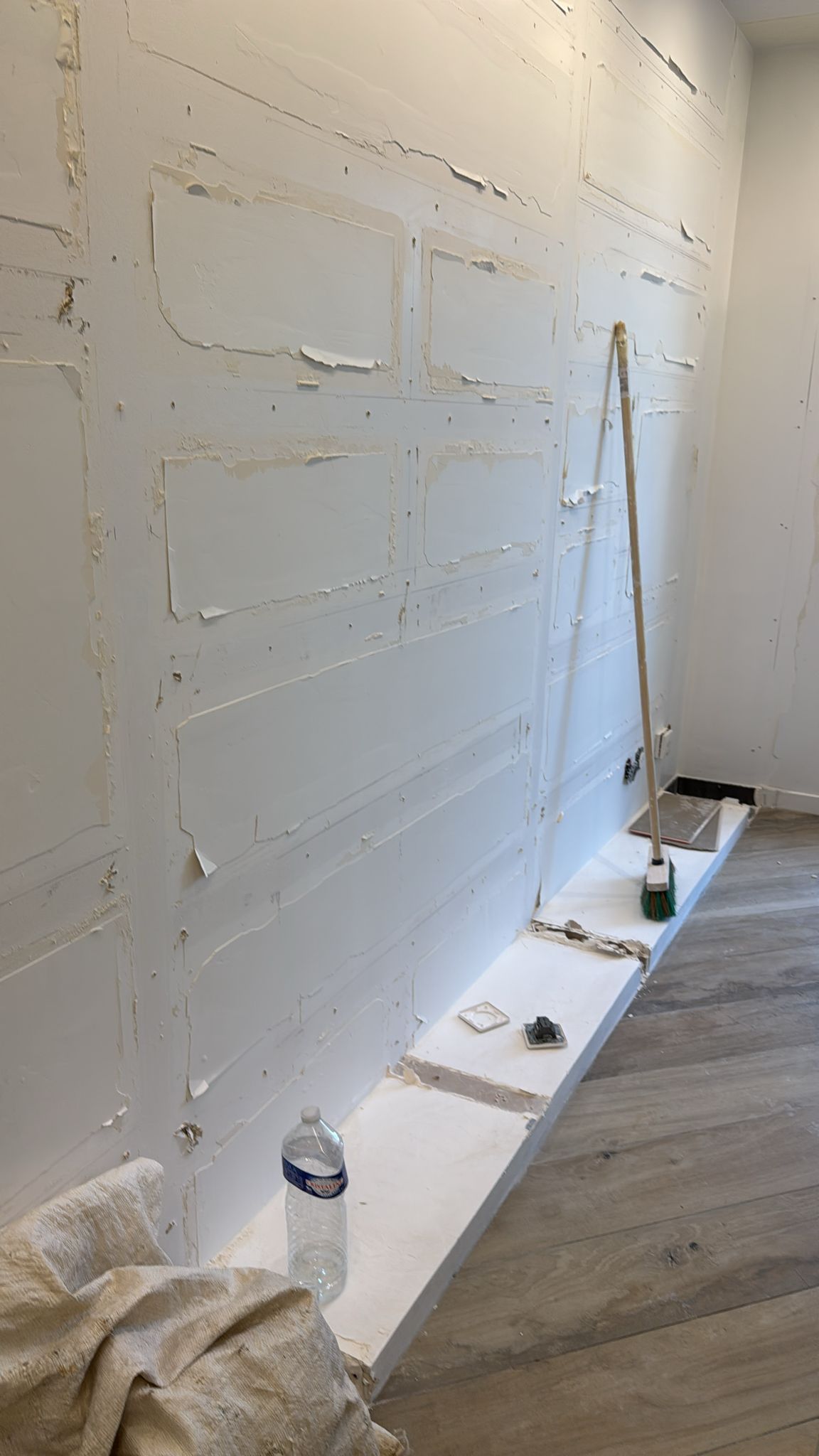 Un mur vide.