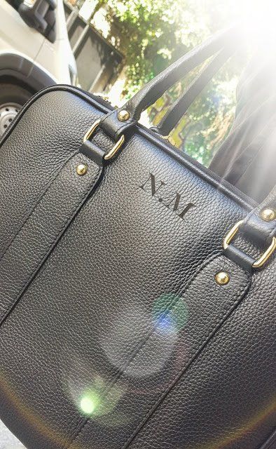 Photo d'un sac gravé ''N.M''