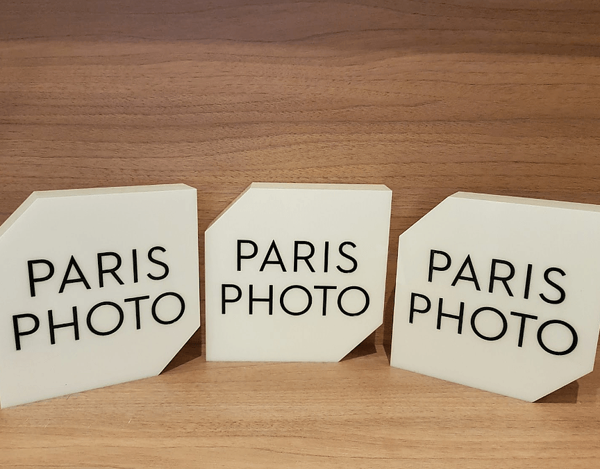 Photo d'un trophée ''Paris Photo''