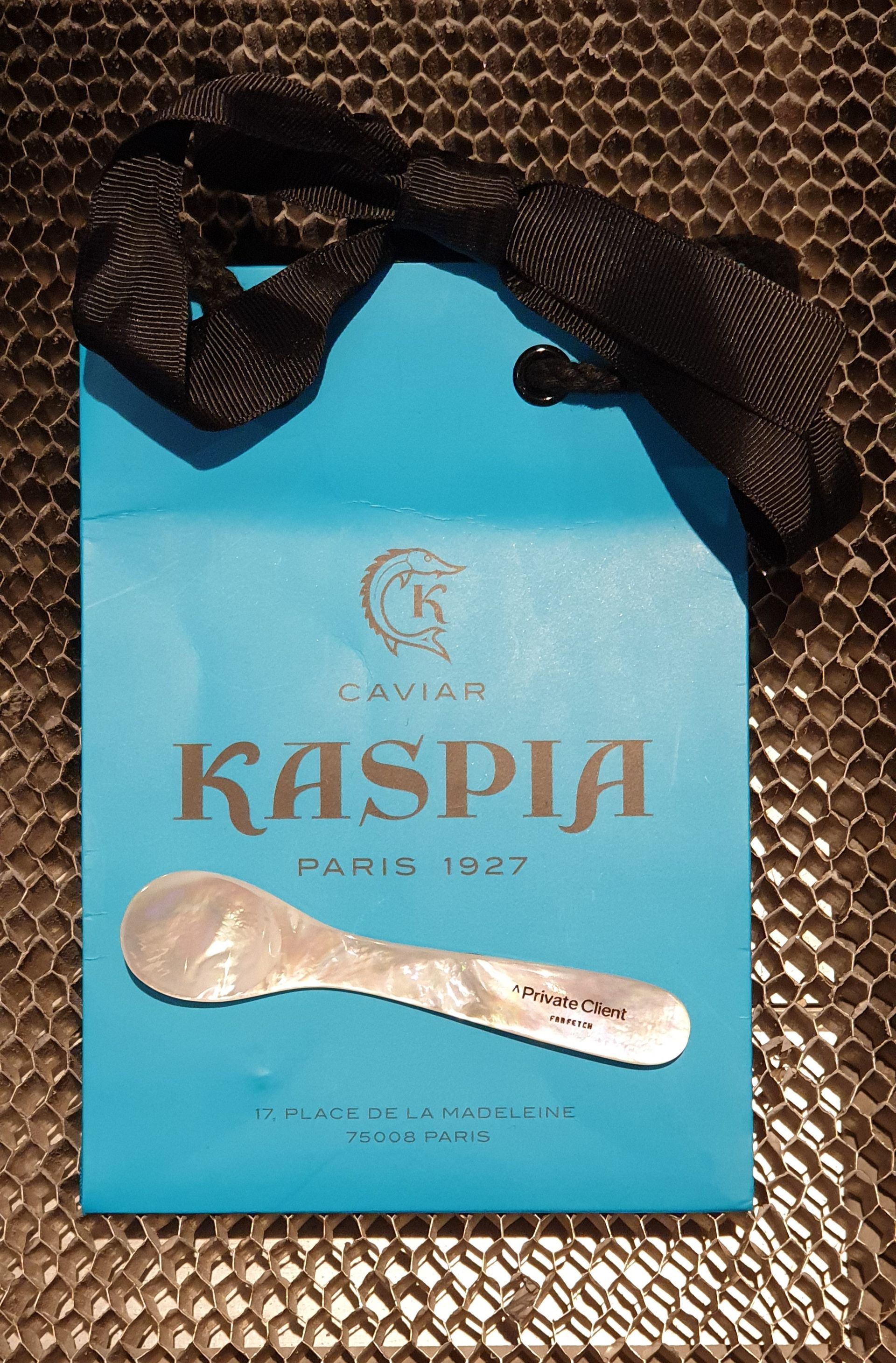 Photo d'une cuillère gravée