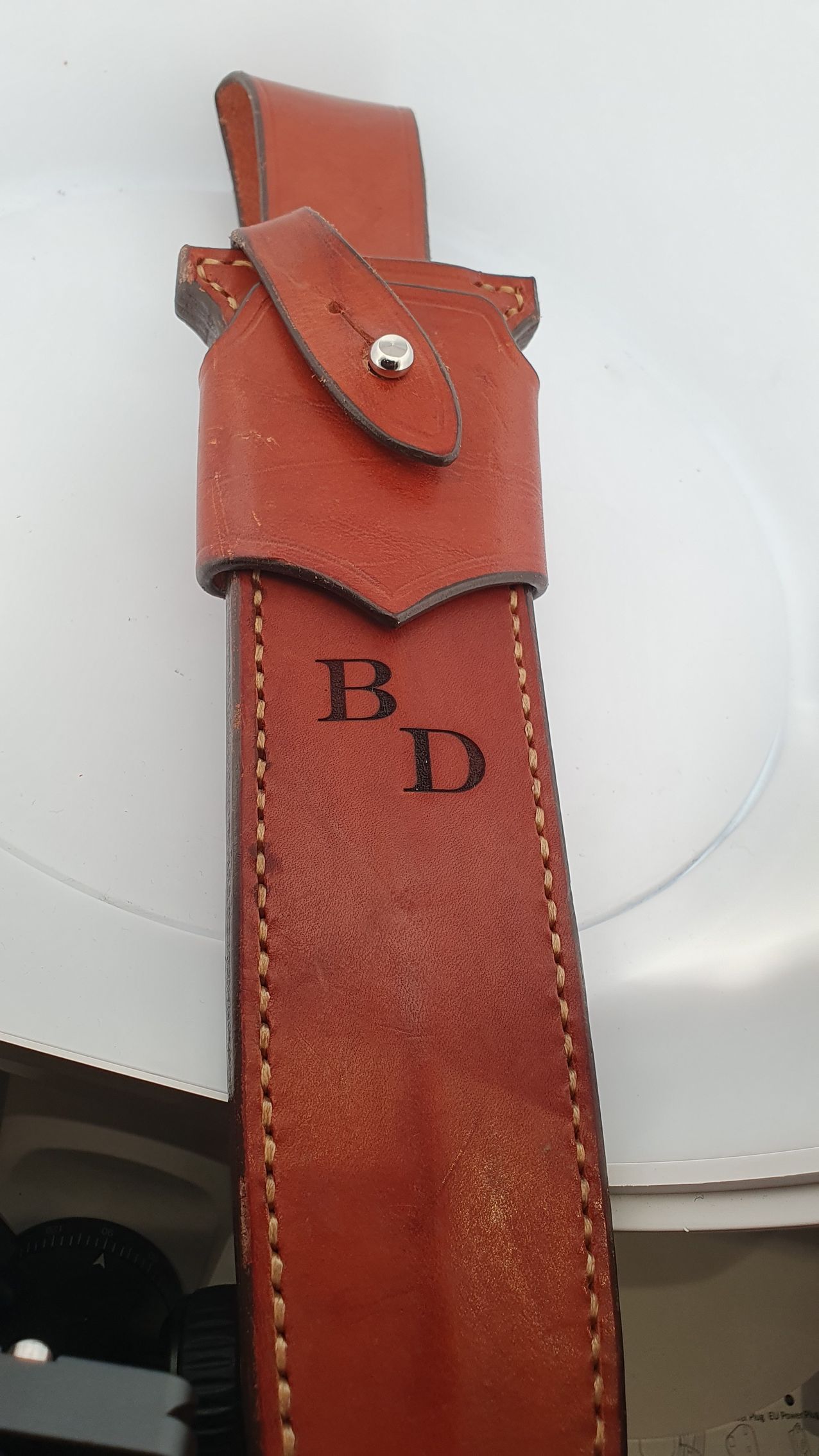 Cartouchière gravée