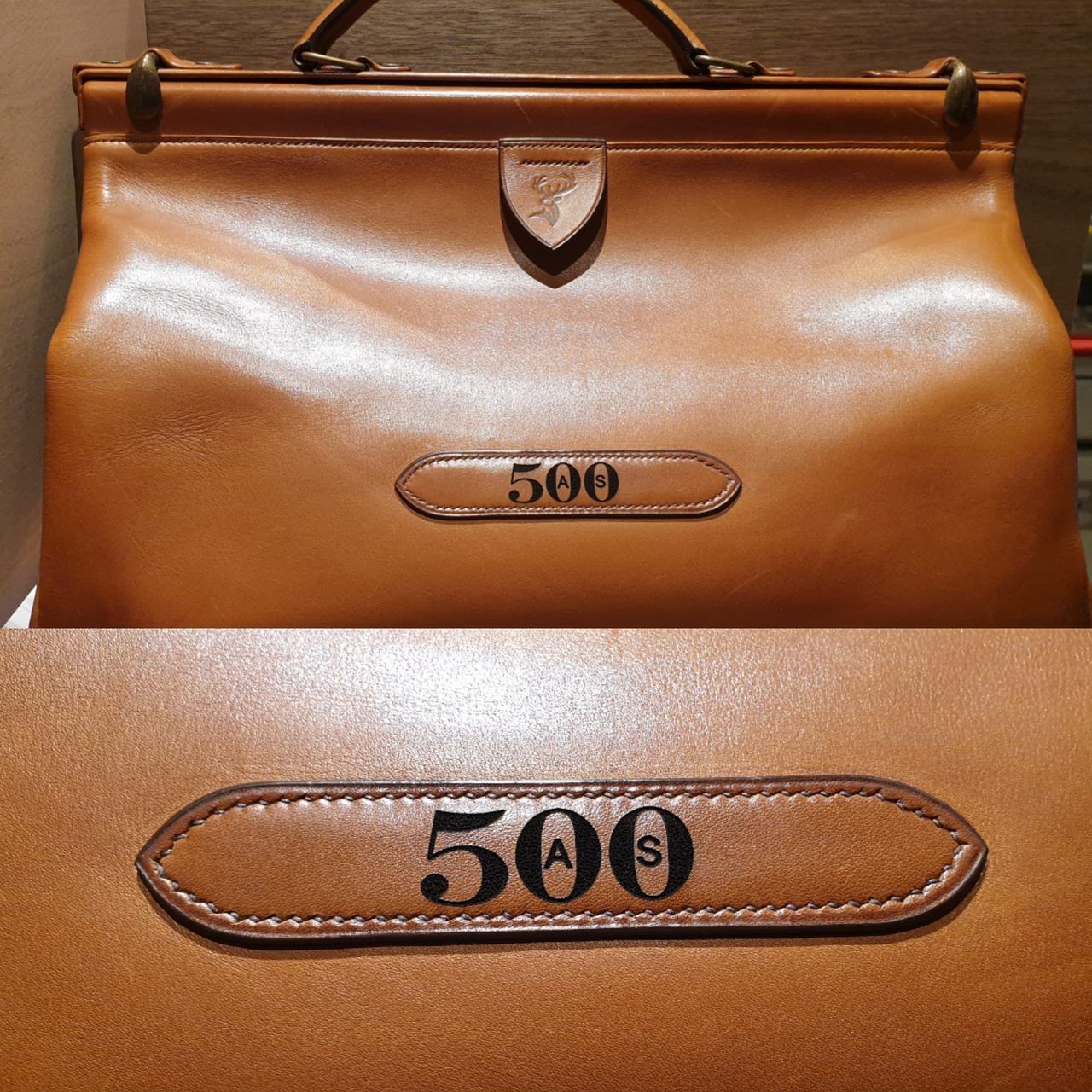 Photo d'un sac gravé ''500 as''
