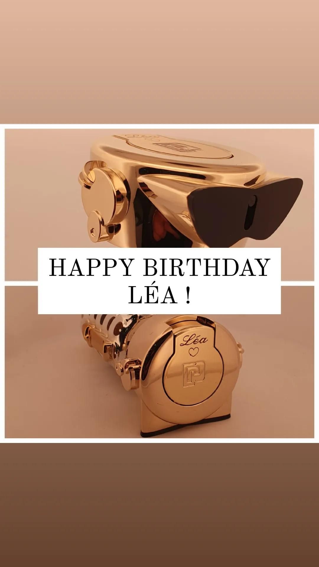 Photo d'un appareil gravé ''Léa''