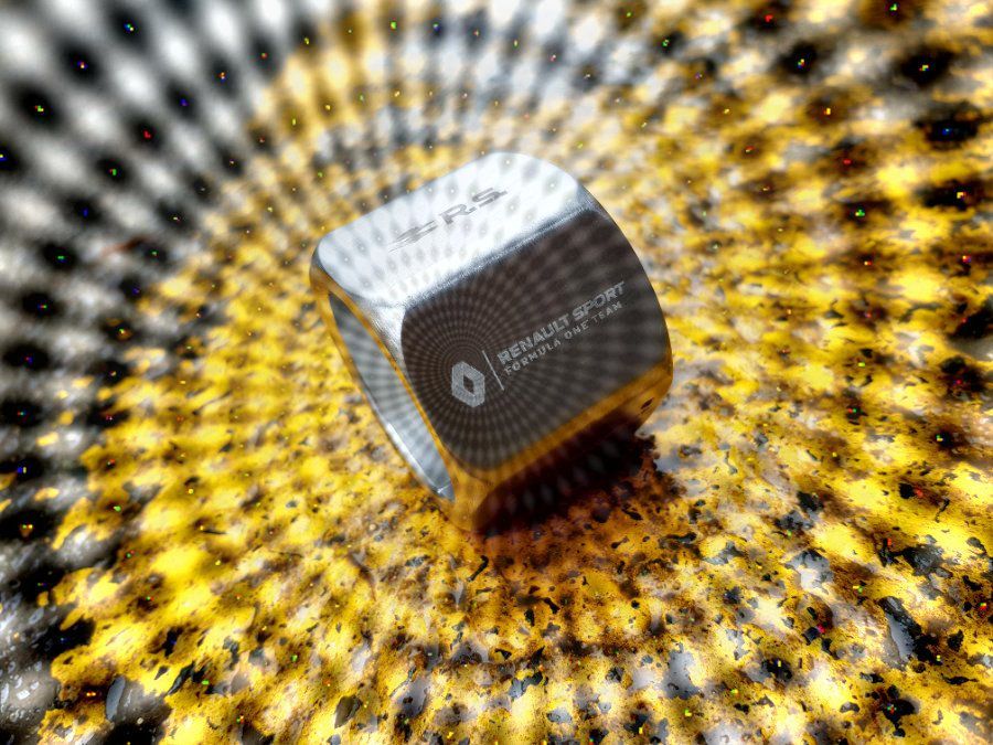 Photo d'un boulon gravé