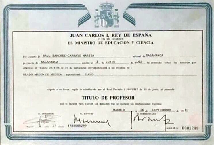 Certificado de enseñanza de español con escudo real y nombre de Juan Carlos I.