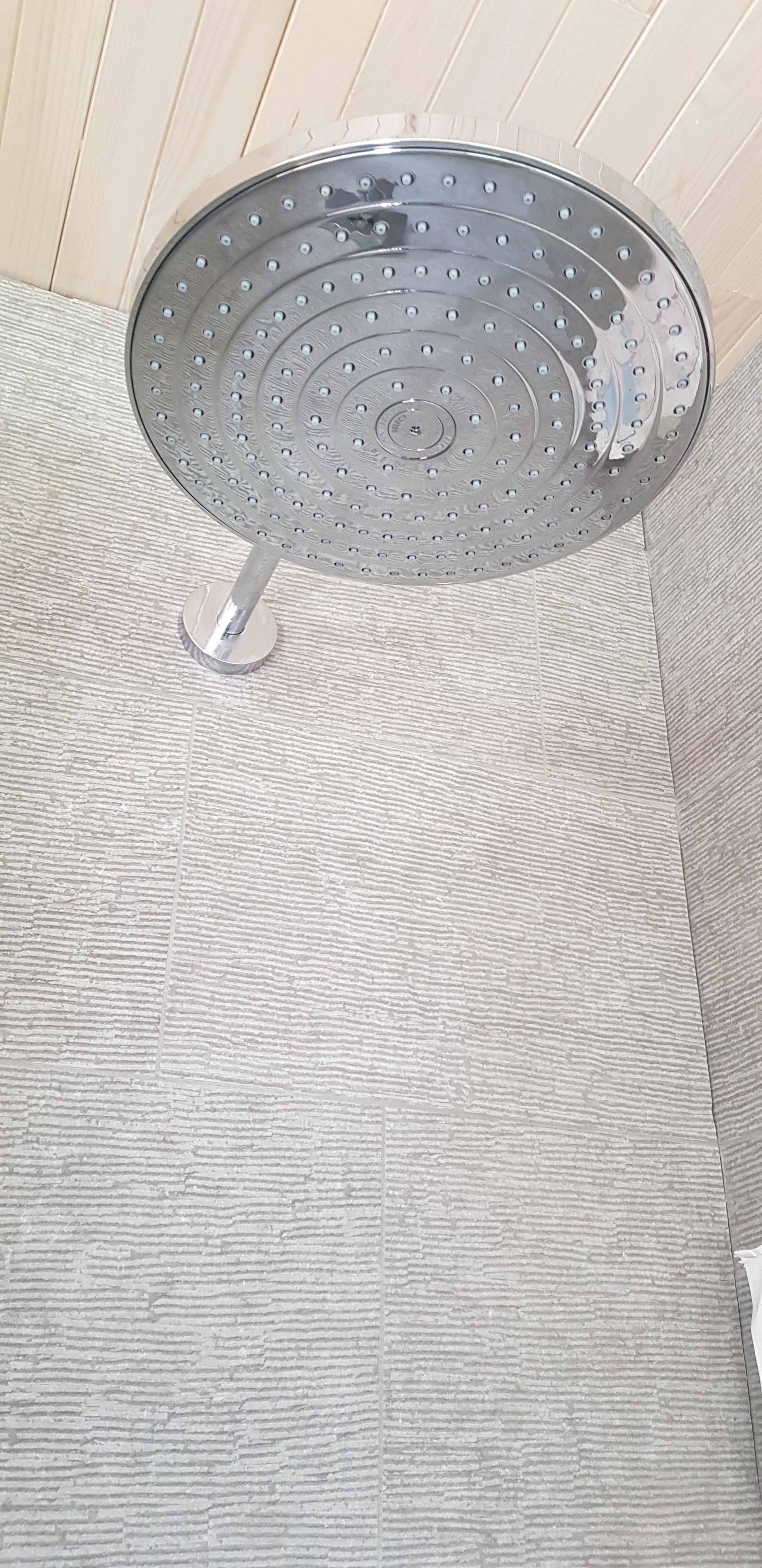 RenRu Plättli GmbH - Bad – Kollbrunn