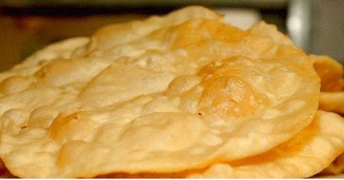 Il brustengo, tradizionale focaccia fritta tipica di Gubbio