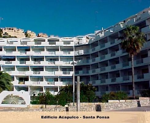 Edificio Acapulco Santa Ponsa es el nombre del edificio.