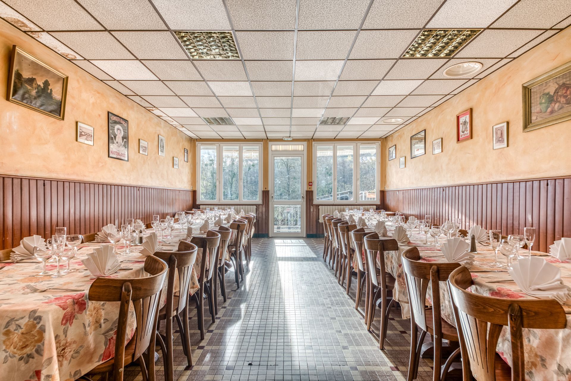 Salle de réception du restaurant de la Maison Bonnier