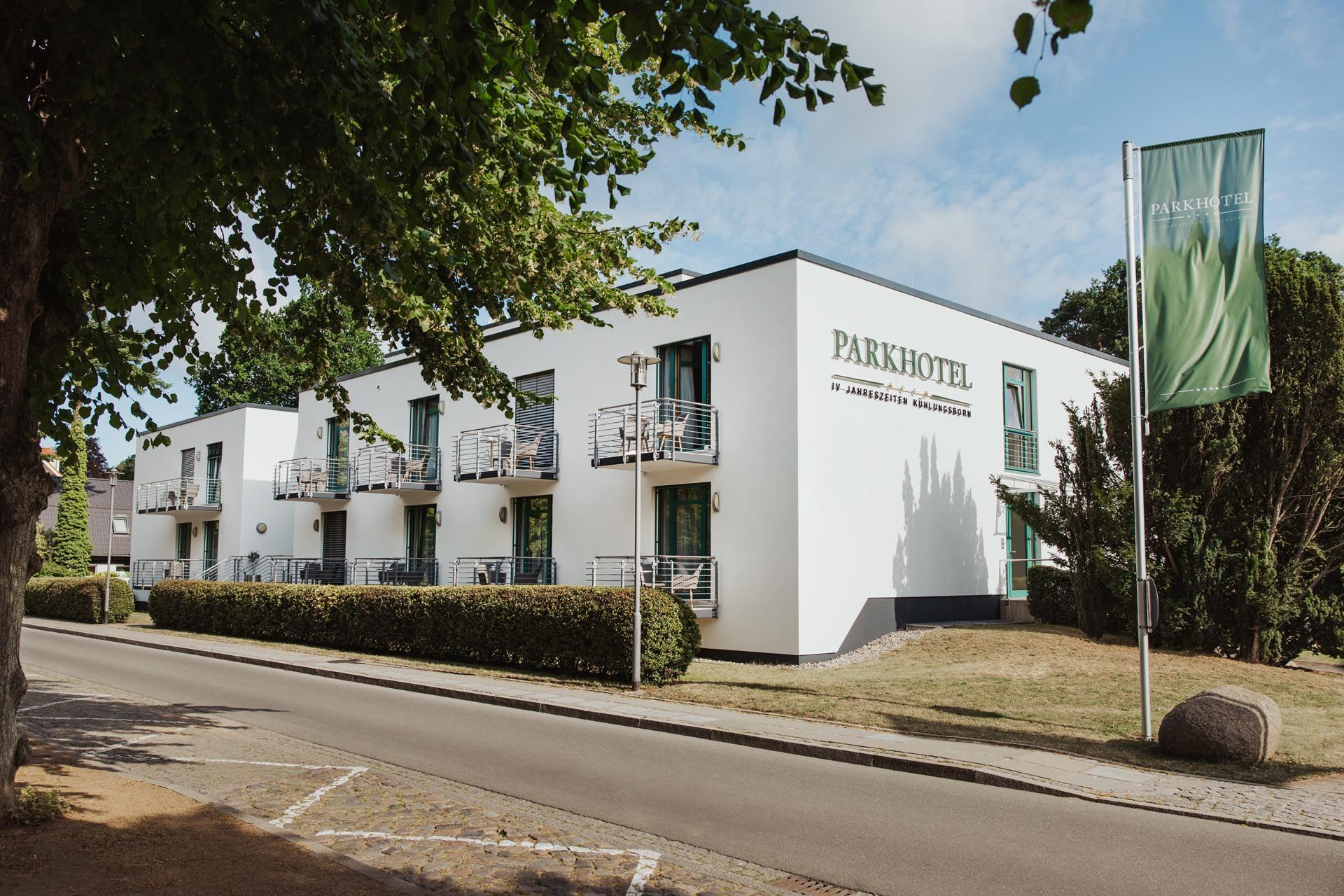 Parkhotel IV Jahrezeiten Gebäude