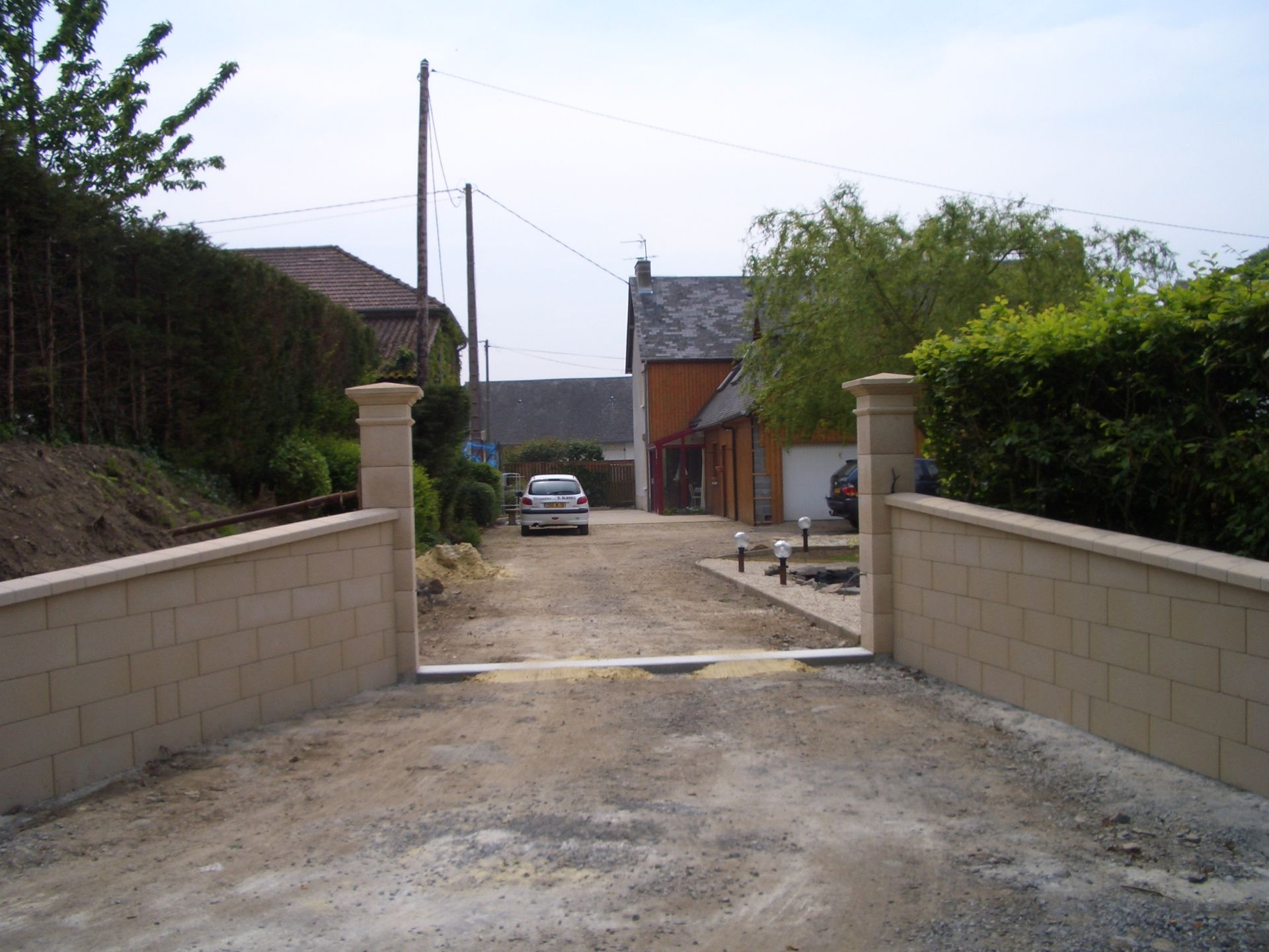 Une entrée en agglo ton pierre