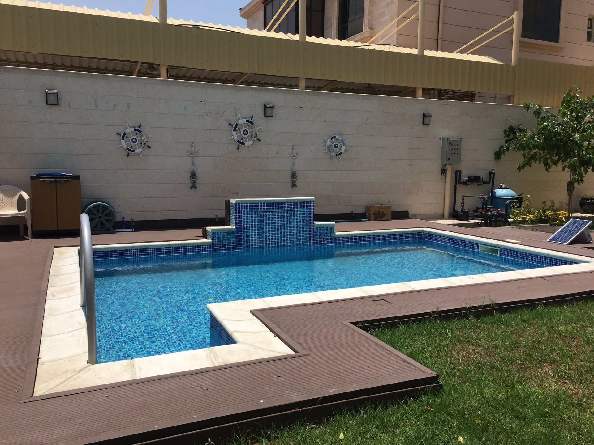 شركة مسابح رقم واحد