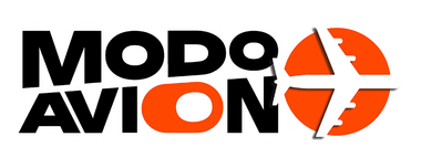 Logotipo de MODO AVION en negro y naranja con un avi&oacute;n estilizado dentro de la &ldquo;O&rdquo;.