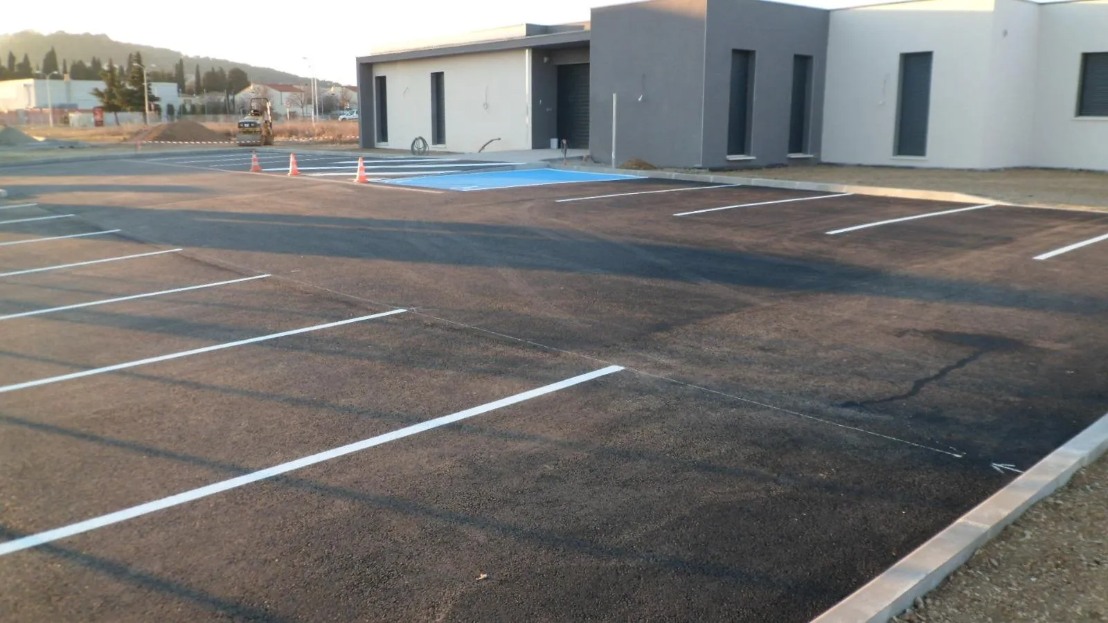 CREATION PARKING EN ENROBE 