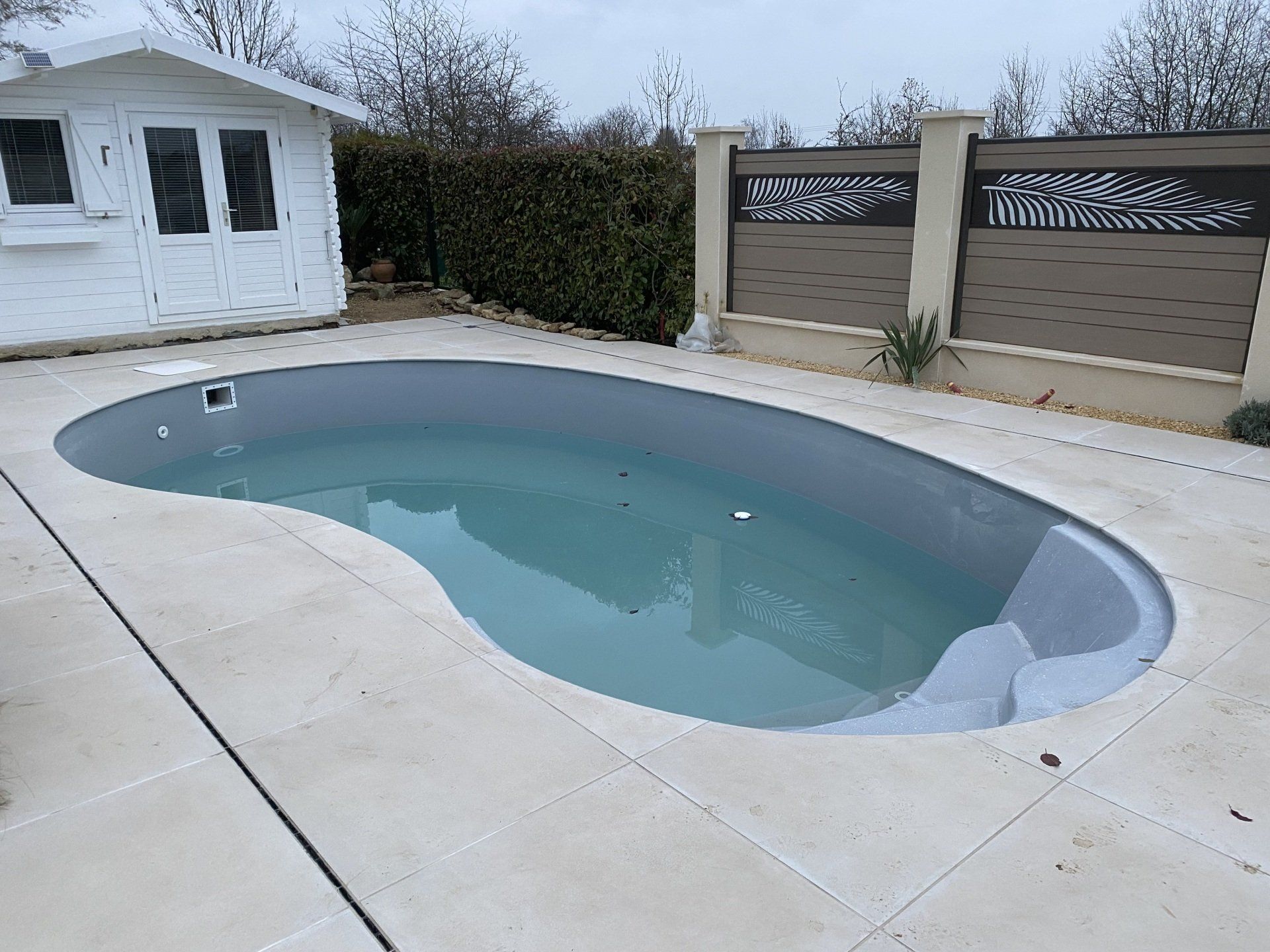Piscine enterrée forme ovale
