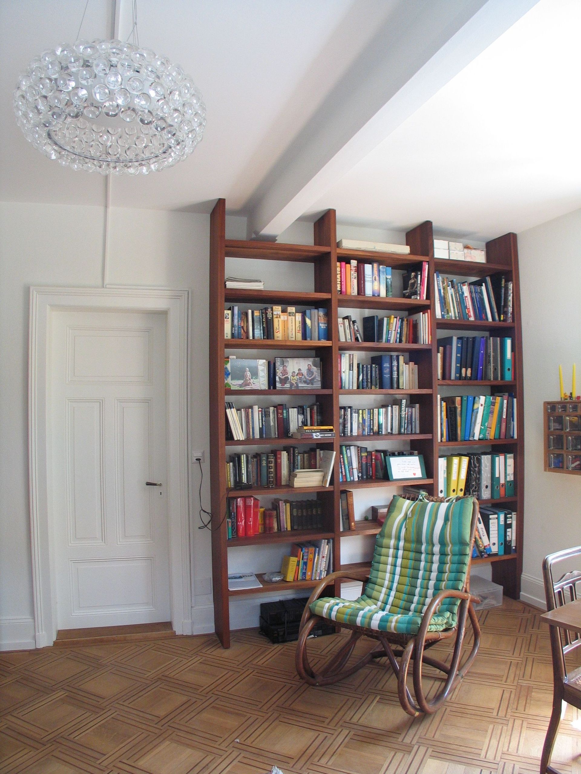 Schreinerarbeiten Wandregal - Andrea von Aesch