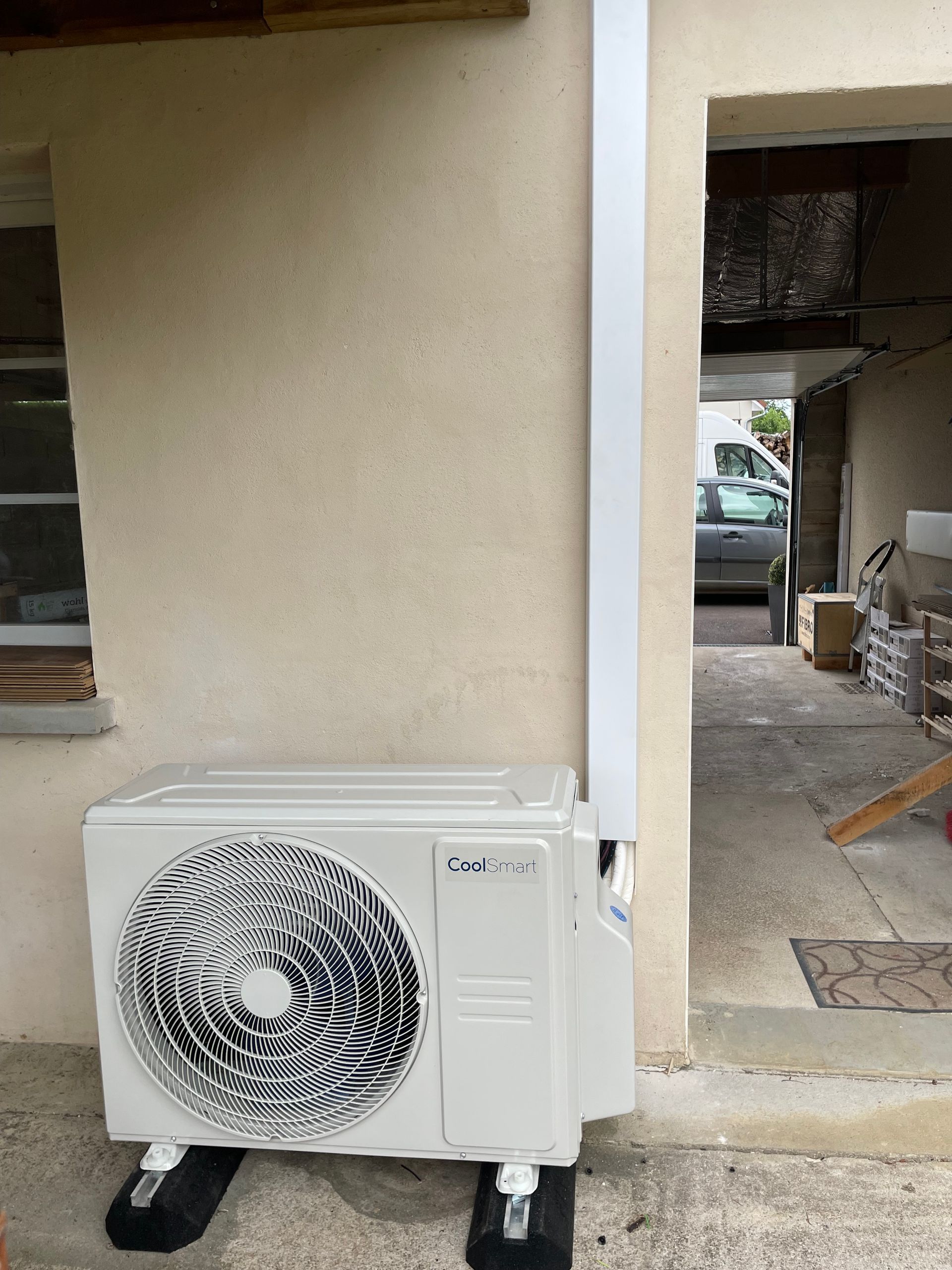 Une pompe à chaleur extérieure