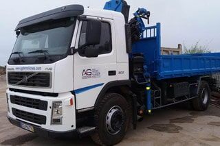 Camião de caixa aberta da AG Demolições