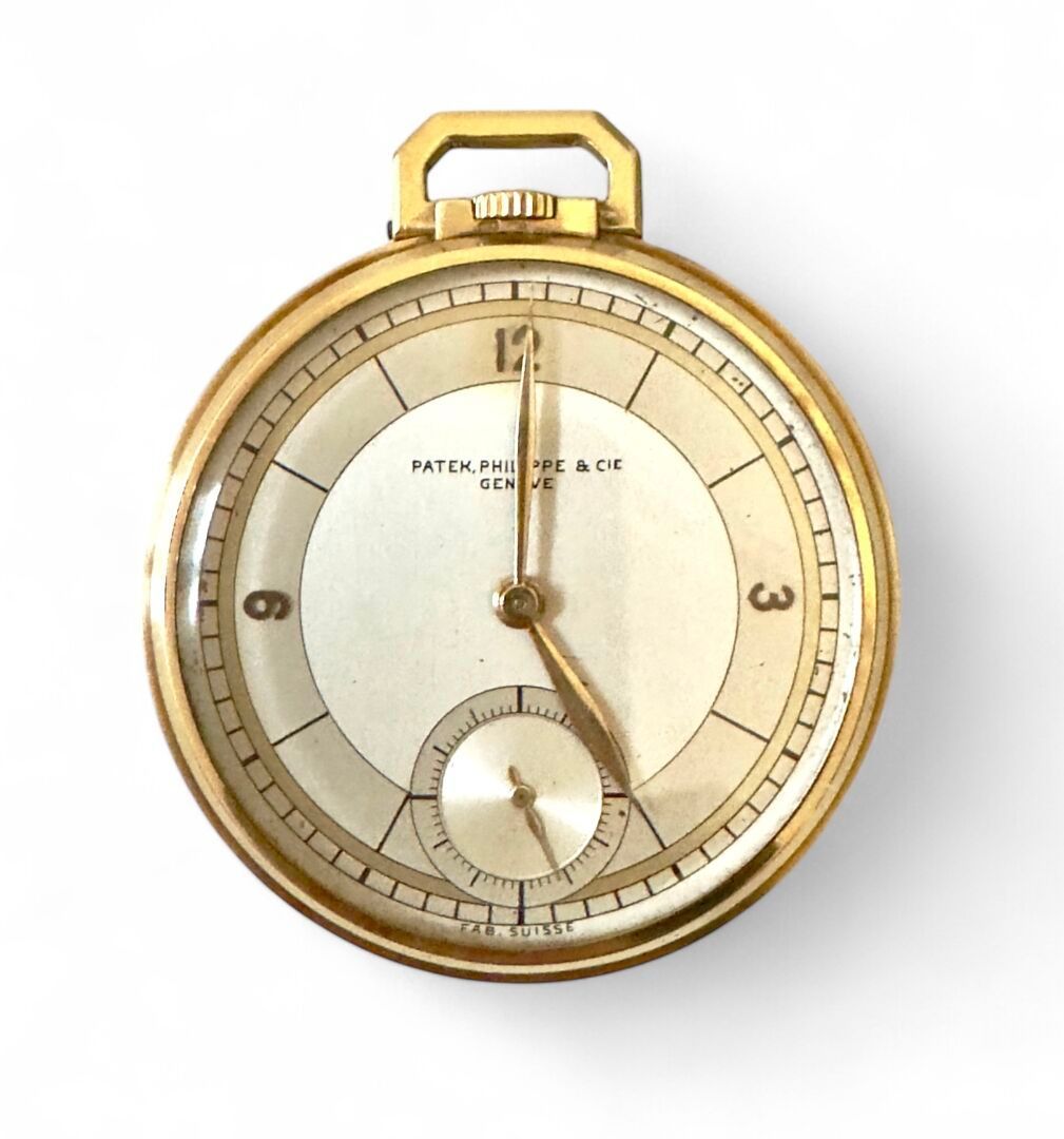 Miroir en forme de soleil à pointe.