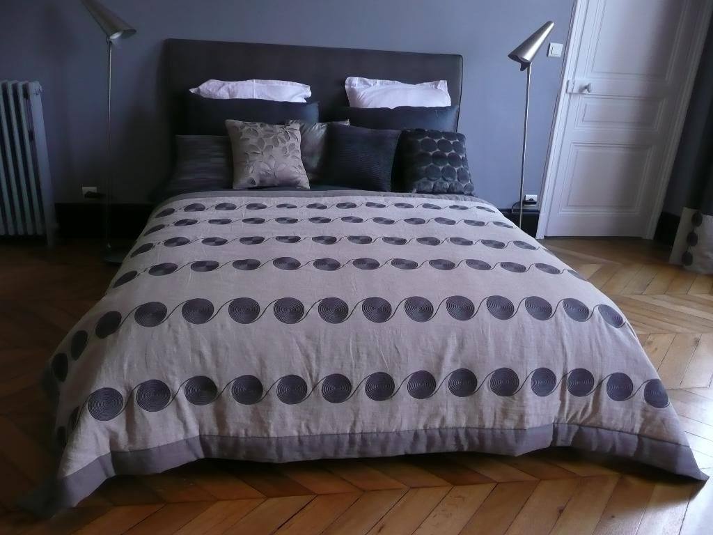 Tête de lit en cuir