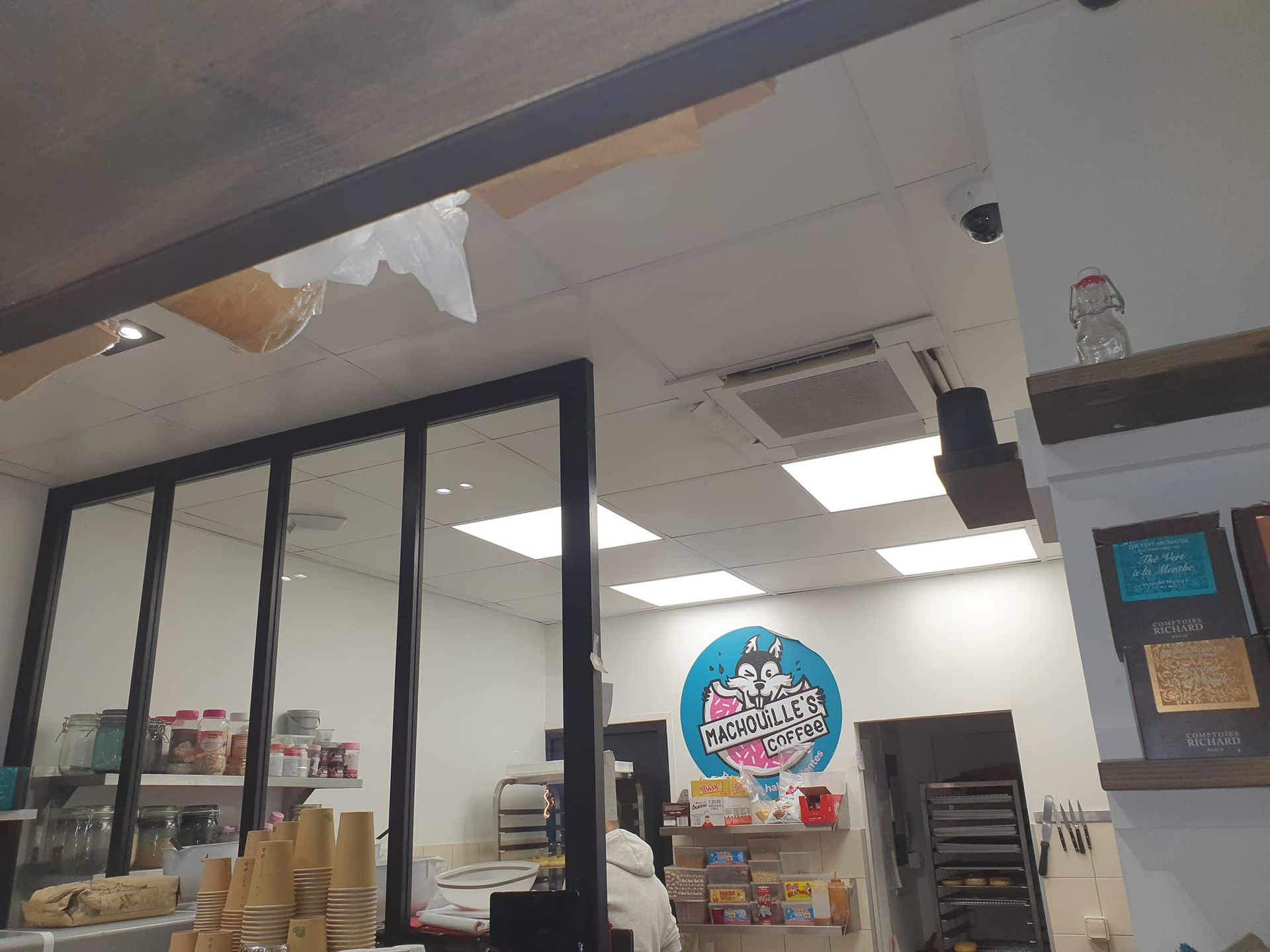 Installation de VMC dans une cuisine professionelle