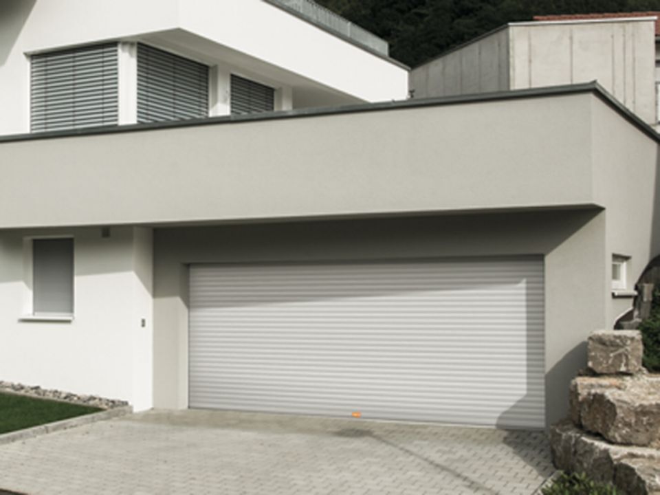 Garagentor von Danner Sonnenschutz