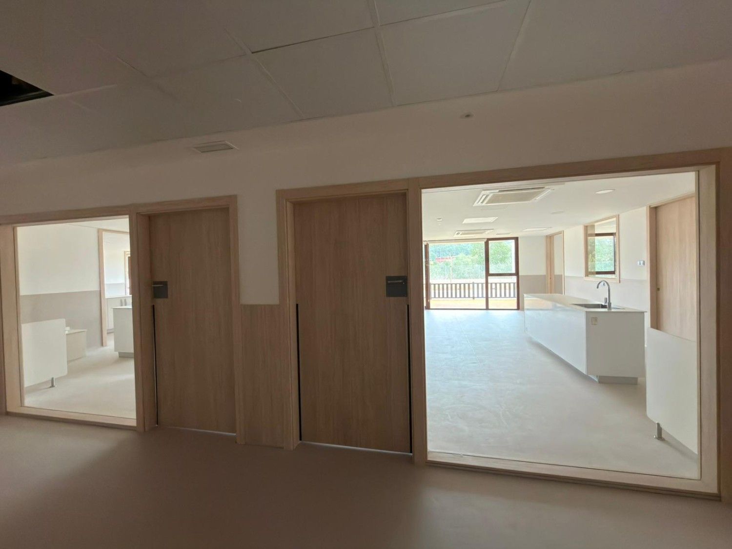 Vista interior de tres portales.