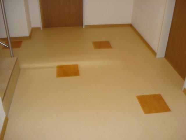 Bodenbeläge - 3 Team Liechti - Subingen