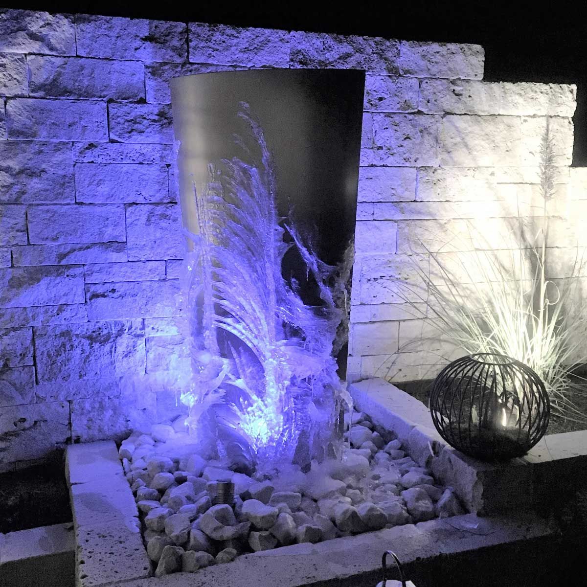 Brunnen & Kamine & Feuerstellen & Ellypsen