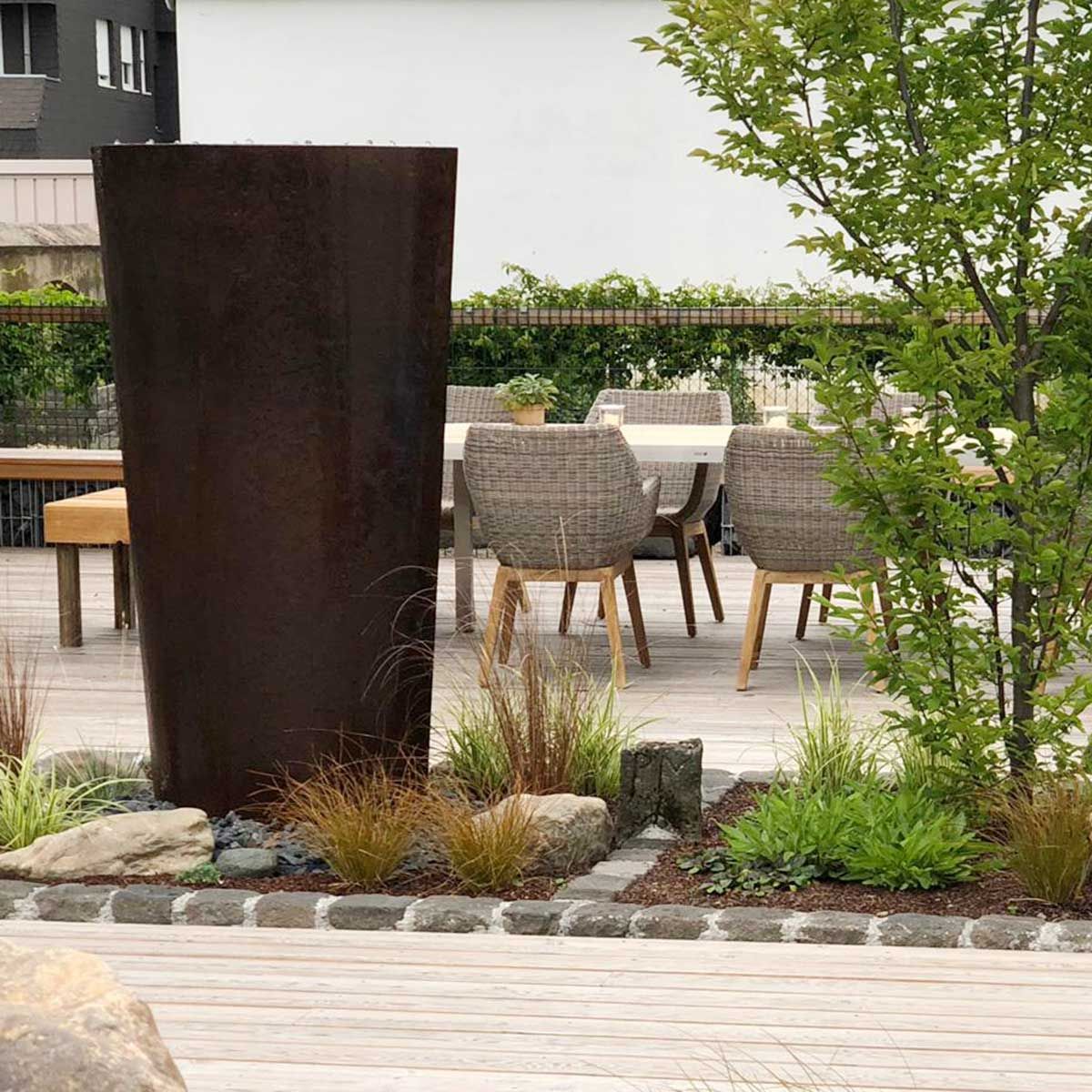 Brunnen & Kamine & Feuerstellen & Ellypsen