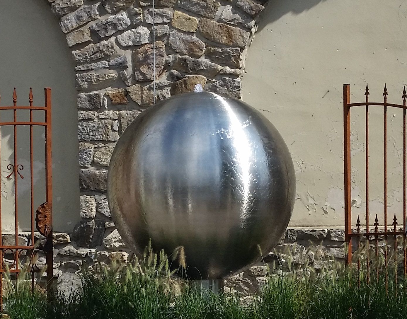 Brunnen & Kamine & Feuerstellen & Ellypsen