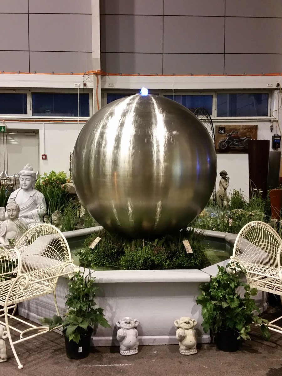 Brunnen & Kamine & Feuerstellen & Ellypsen