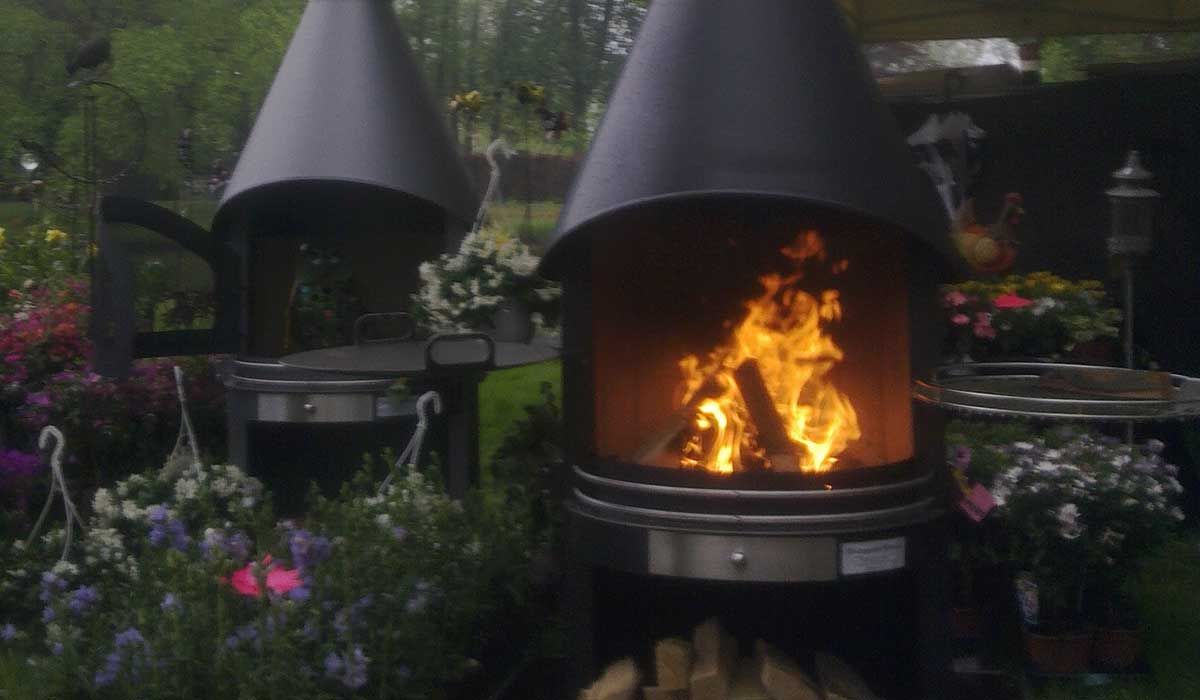 Brunnen & Kamine & Feuerstellen & Ellypsen