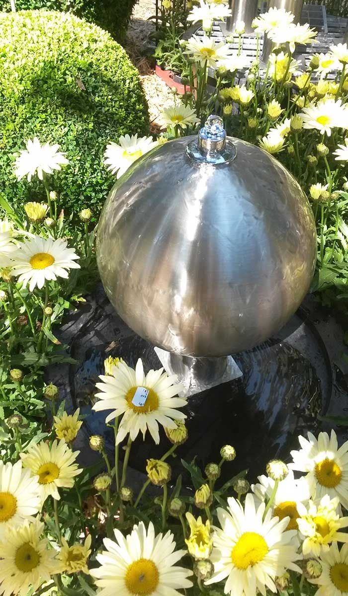 Brunnen & Kamine & Feuerstellen & Ellypsen