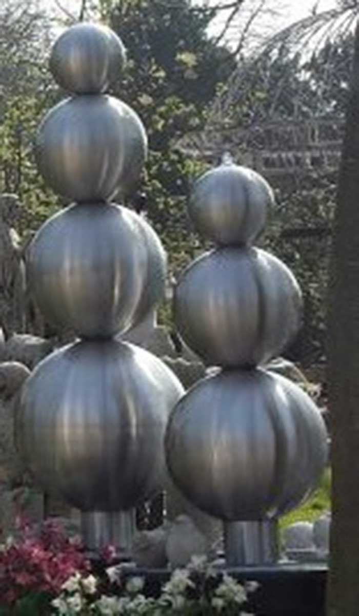 Brunnen & Kamine & Feuerstellen & Ellypsen