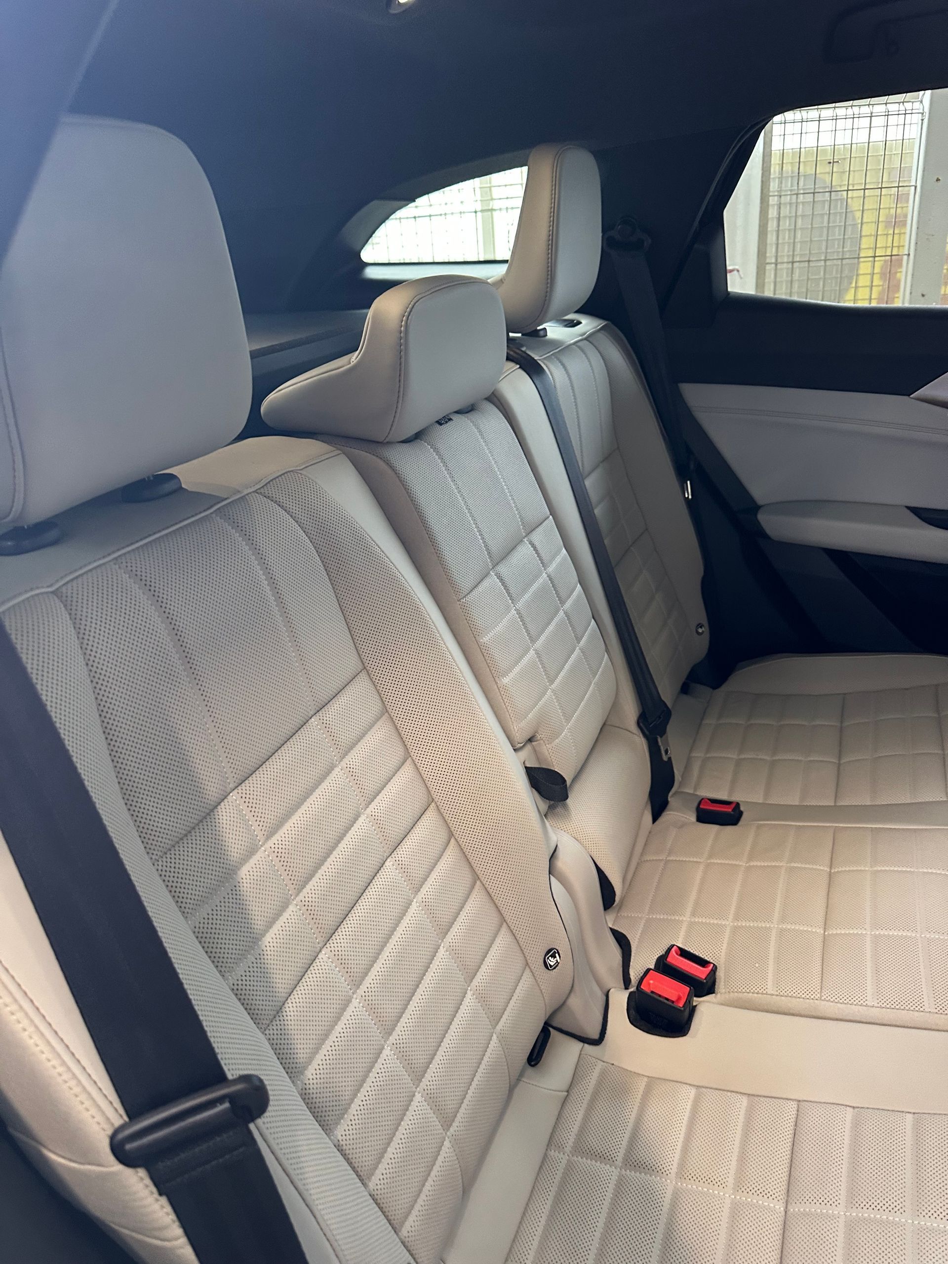 Intérieur beige du taxi