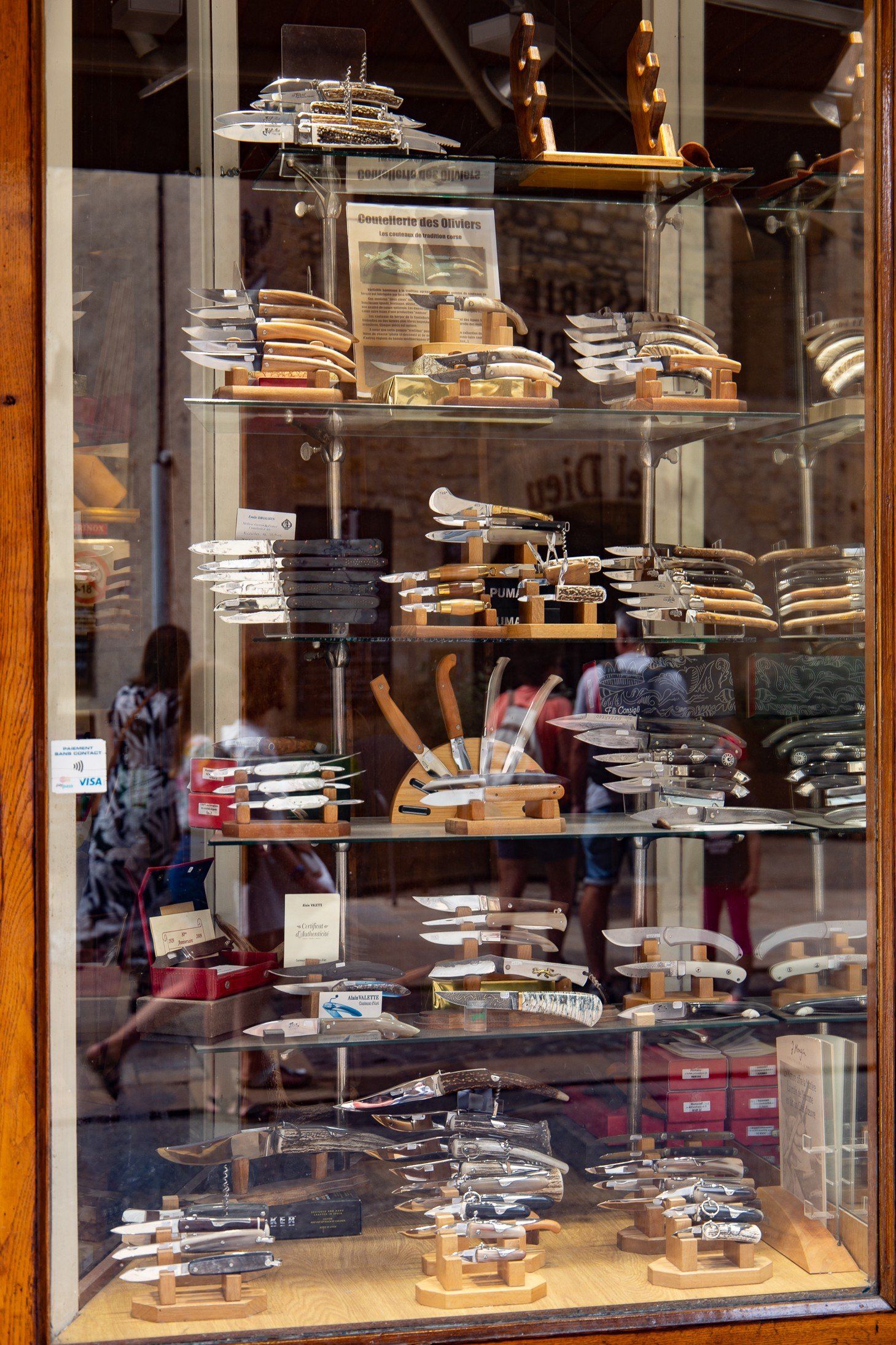 Des styles variés de couteaux