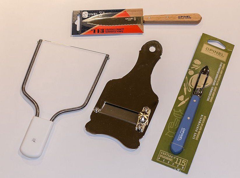 Couteaux cuisine et accessoires en acier ou en céramique