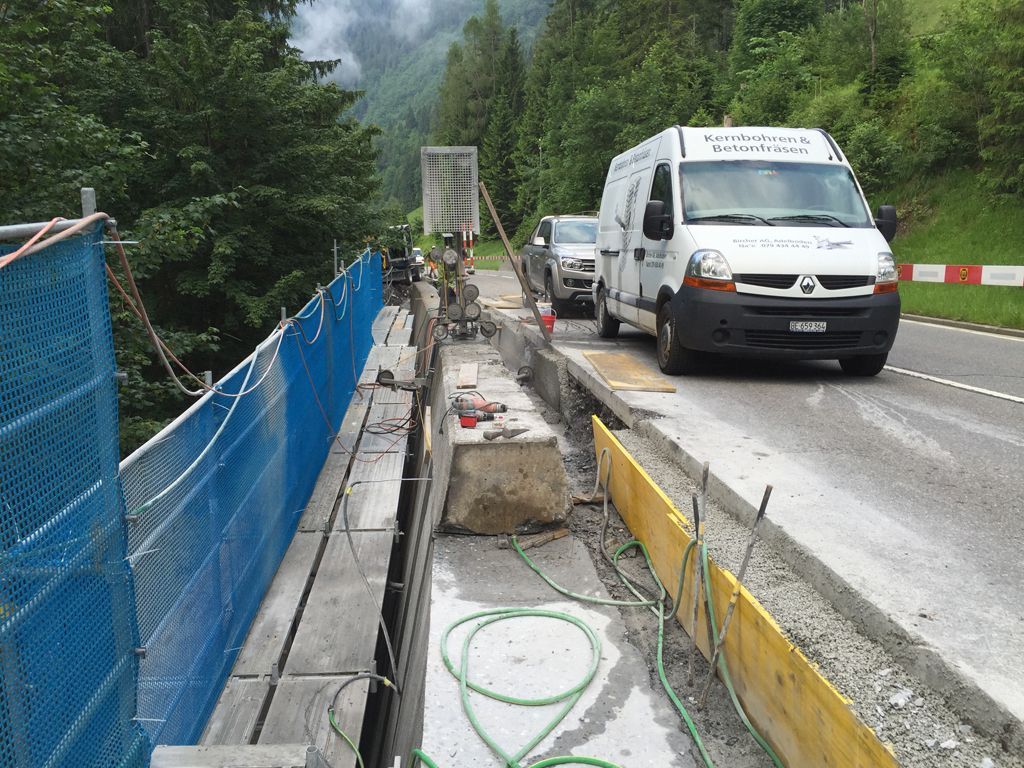 Fräsen - Bircher Fräs und Bohr AG