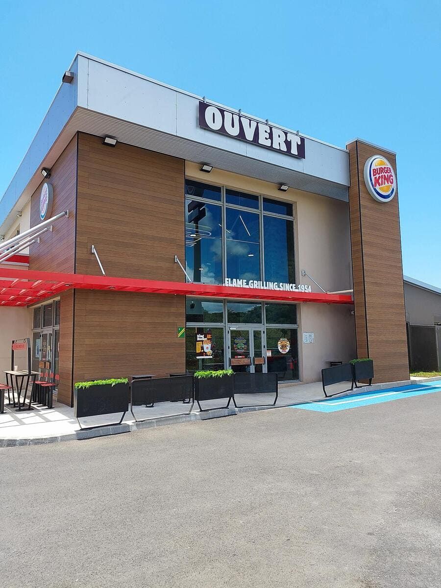 Burger King avec devanture vitrée