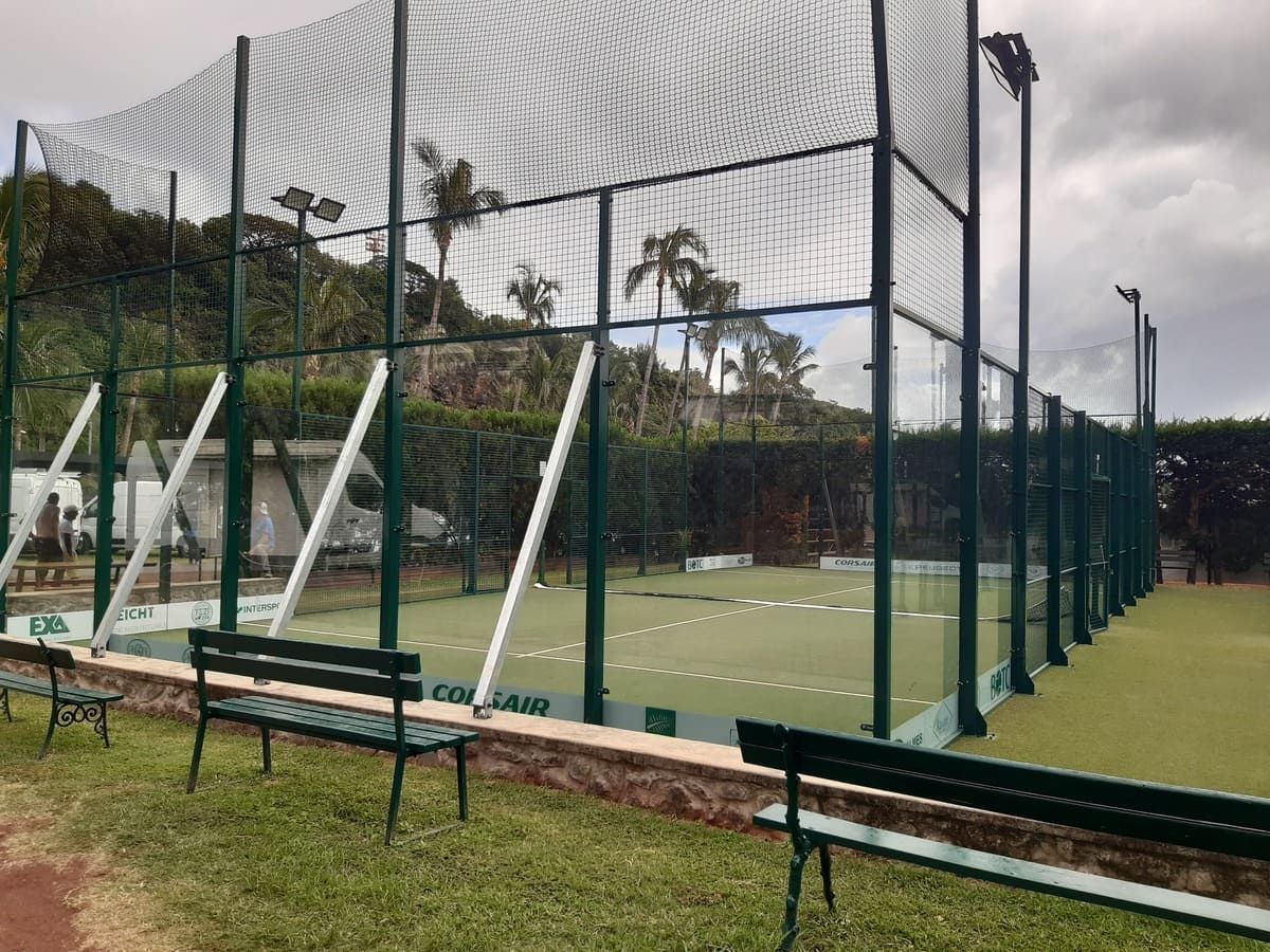 Vitrage sécurisé sur espace sportif