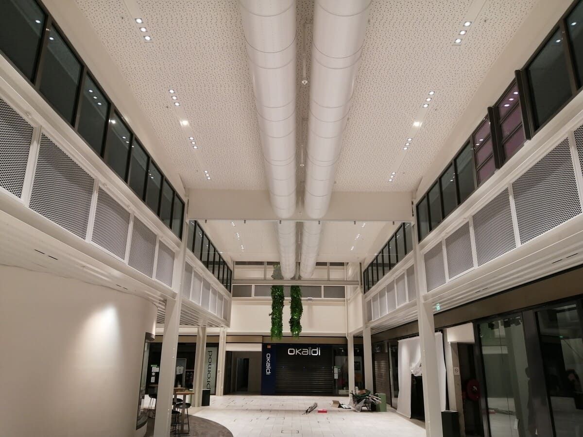 Intérieur du centre Commercial Grand Nord